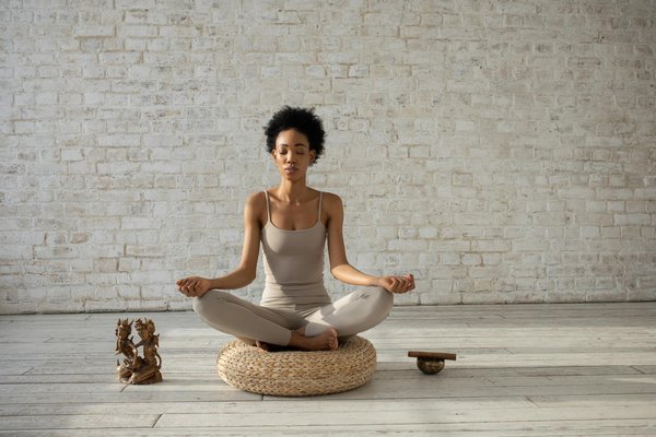 Yoga en entreprise: un remède au stress professionnel